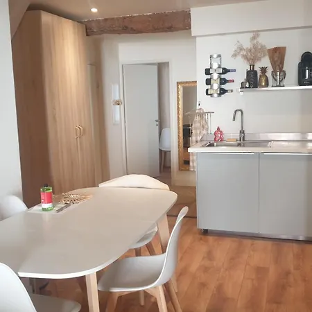 Les 3 Tours Apartment *